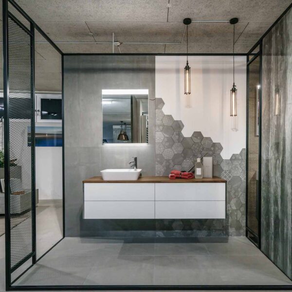 Bad Ausstellung Bäder und Badezimmer Sanitär Badezimmermöbel